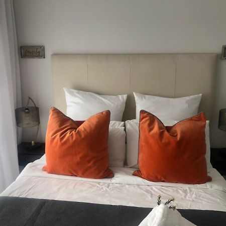 Luxurious Waterfall 1 Bedroom Condo With Free Uncapped Wifi Midrand Exterior photo