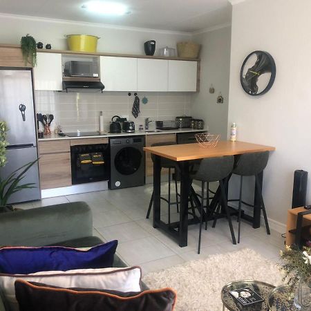 Luxurious Waterfall 1 Bedroom Condo With Free Uncapped Wifi Midrand Exterior photo