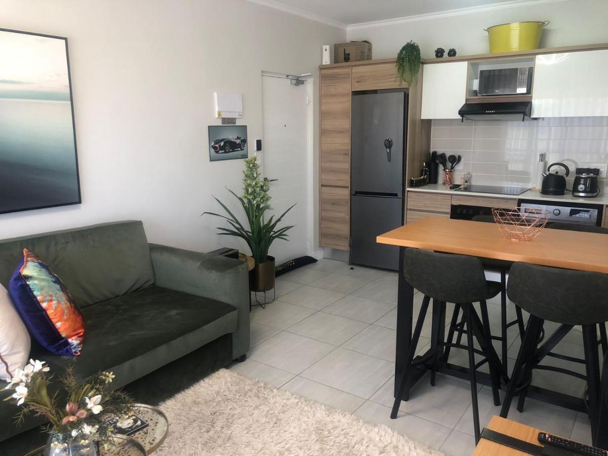 Luxurious Waterfall 1 Bedroom Condo With Free Uncapped Wifi Midrand Exterior photo