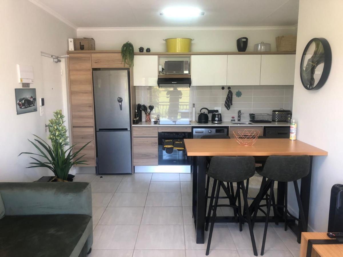 Luxurious Waterfall 1 Bedroom Condo With Free Uncapped Wifi Midrand Exterior photo