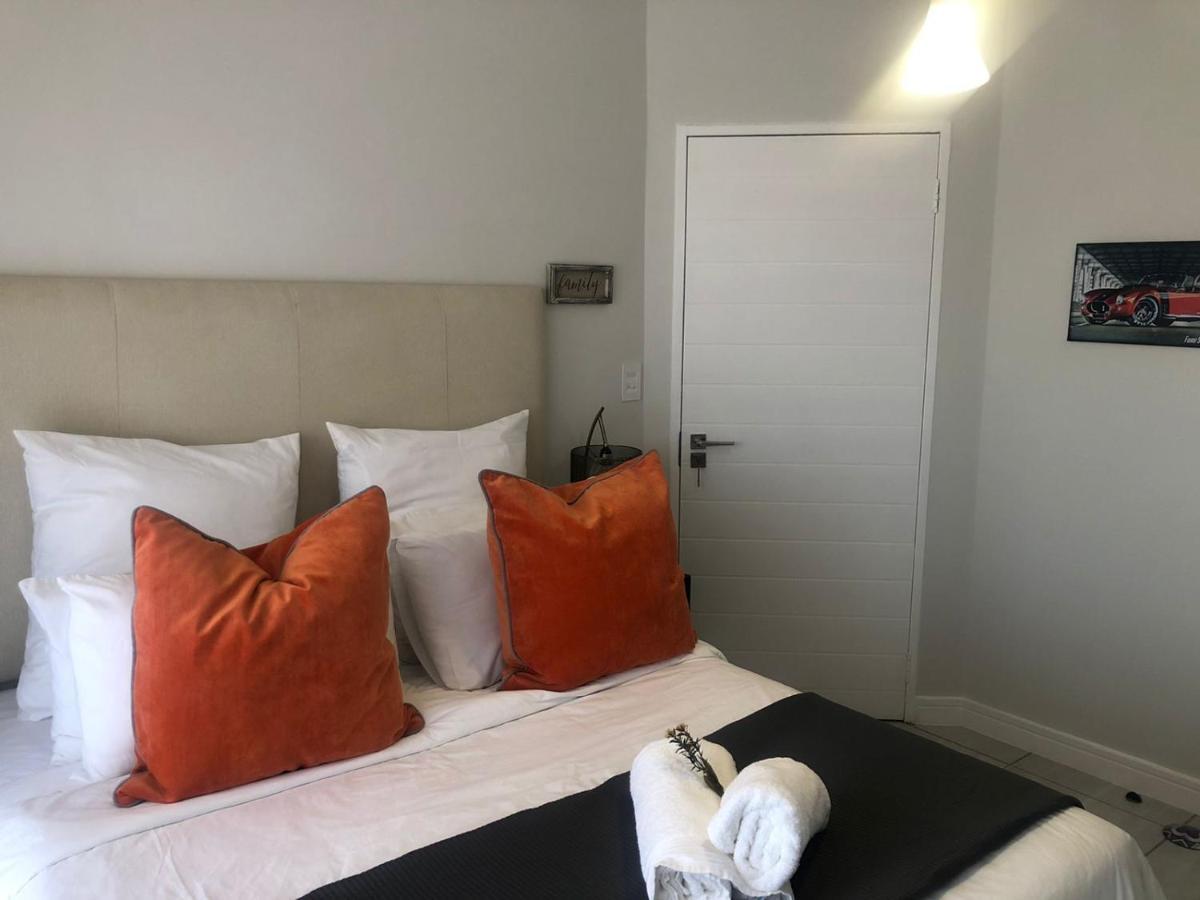 Luxurious Waterfall 1 Bedroom Condo With Free Uncapped Wifi Midrand Exterior photo
