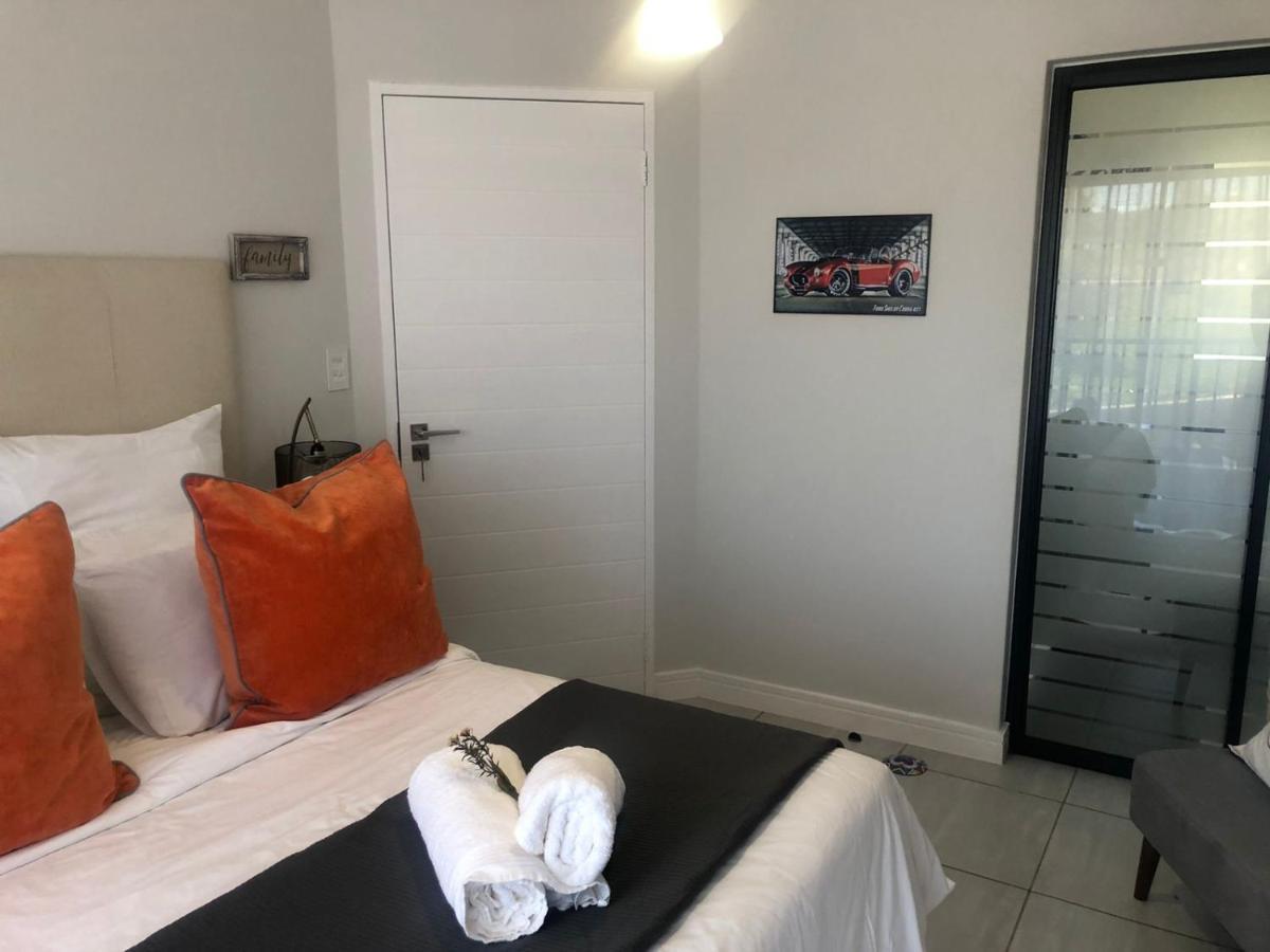 Luxurious Waterfall 1 Bedroom Condo With Free Uncapped Wifi Midrand Exterior photo