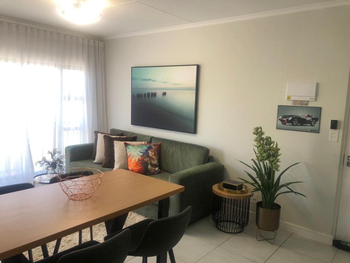 Luxurious Waterfall 1 Bedroom Condo With Free Uncapped Wifi Midrand Exterior photo