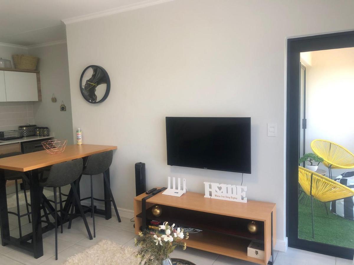 Luxurious Waterfall 1 Bedroom Condo With Free Uncapped Wifi Midrand Exterior photo